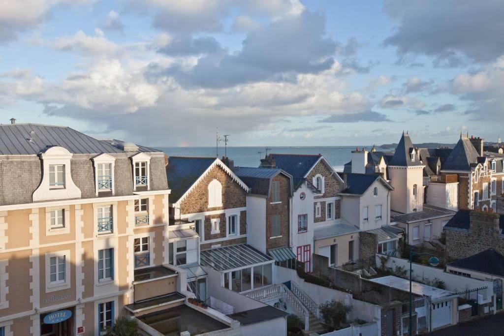Ker Romain - Sea View - 3 Bedrooms Appt Saint-Malo Exterior photo