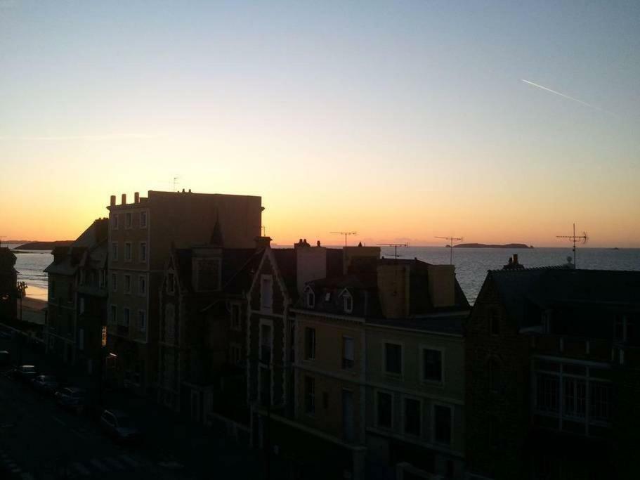 Ker Romain - Sea View - 3 Bedrooms Appt Saint-Malo Exterior photo